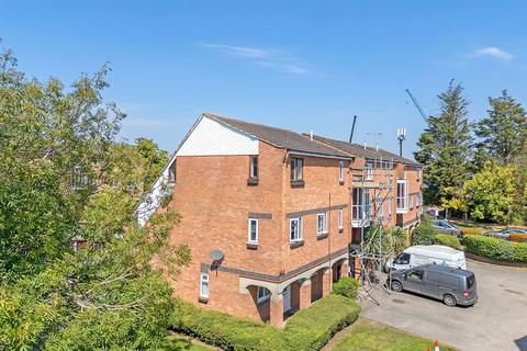 35 Calvert Drive, Basildon, SS13 1TB