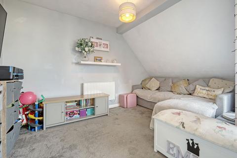 35 Calvert Drive, Basildon, SS13 1TB