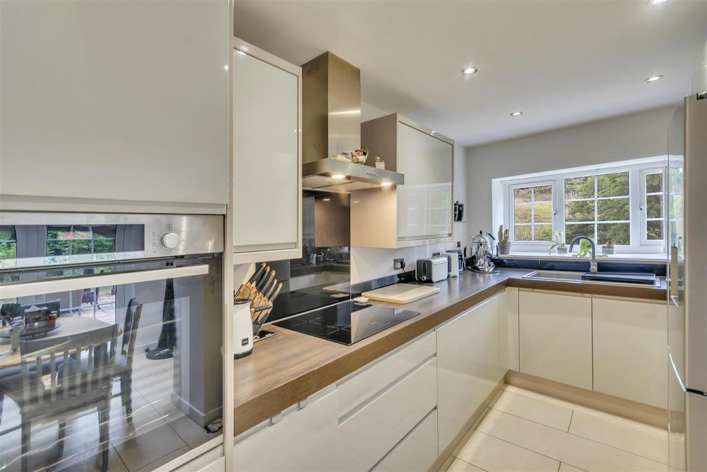 Kitchen/Dining