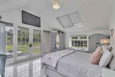 7 bedroom country house for sale, Selattyn Road, Glyn Ceiriog, Llangollen