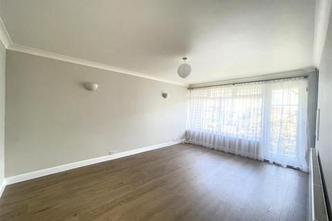 undefined, Salisbury Road, Carshalton SM5
