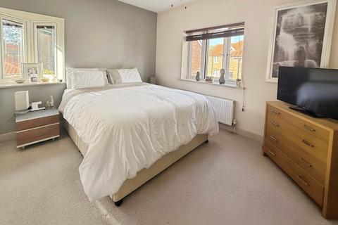 undefined, Mayfields Court, Grimsby DN41