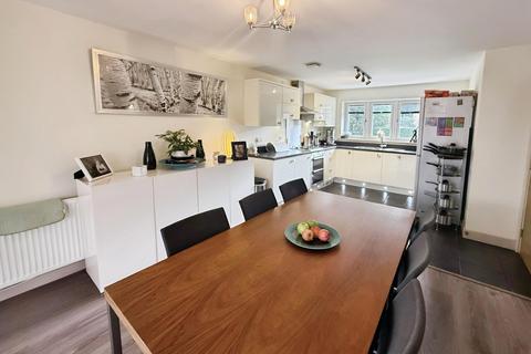 1 Mayfields Court, Stallingborough, Grimsby, DN41 8FL