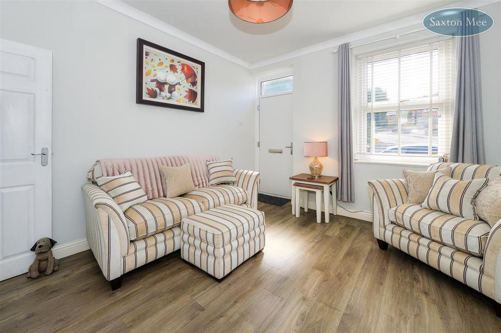 Carr rd - lounge 8962.jpg