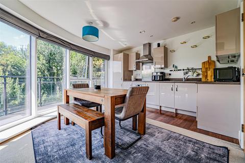 2 bedroom apartment for sale, The Embankment, Nash Mills Wharf, Hemel Hempstead, HP3