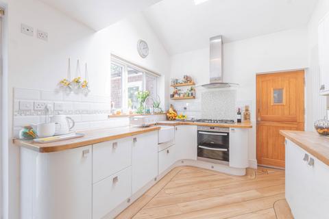 25 Boldmere Drive, Sutton Coldfield, B73 5ES