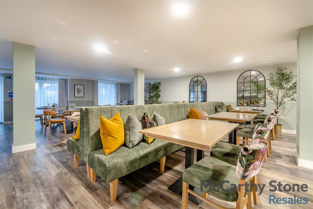 8669159-interior09.jpg