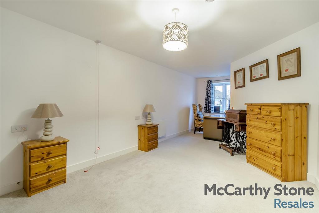 8669159-interior12.jpg
