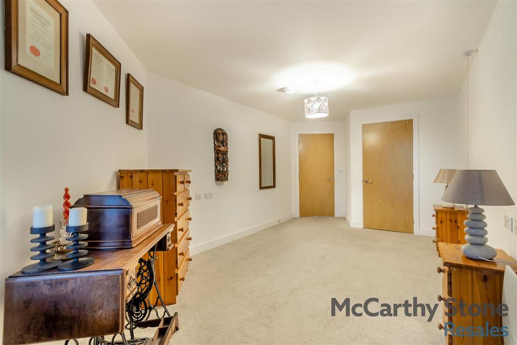 8669159-interior15.jpg