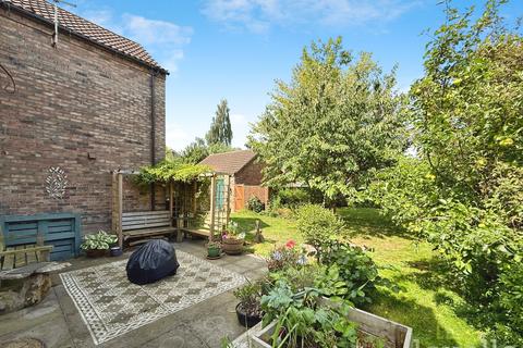 undefined, High Street, Martin LN4