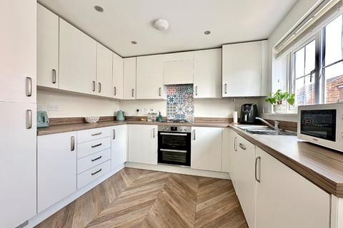 211 Damselfly Road, Northampton, NN4 9EY