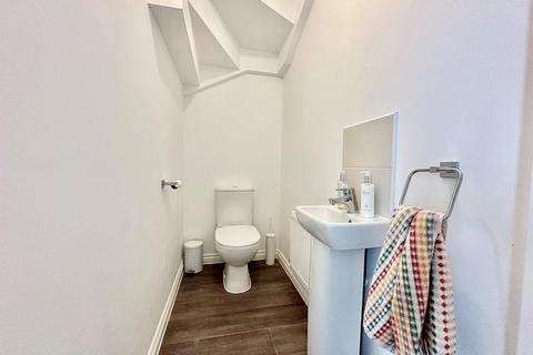 211 Damselfly Road, Northampton, NN4 9EY