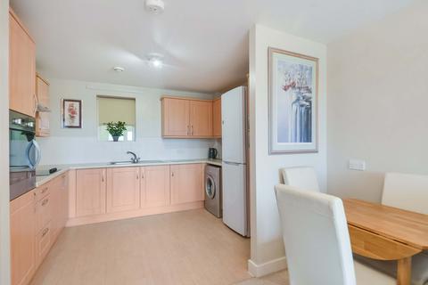 undefined, at Alexandra Place, South Lake Crescent, Reading RG5