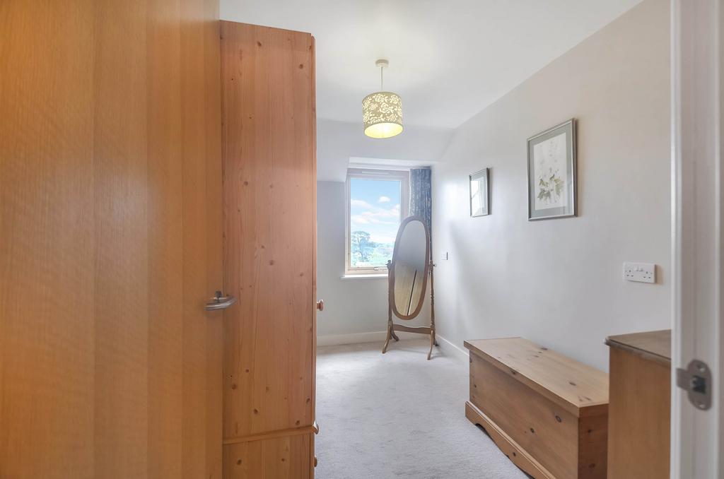 Bedroom 2 Pic (2).jpg