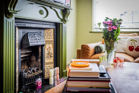 3 bedroom semi-detached house for sale, Thornford Gardens, Southend-on-sea, SS2