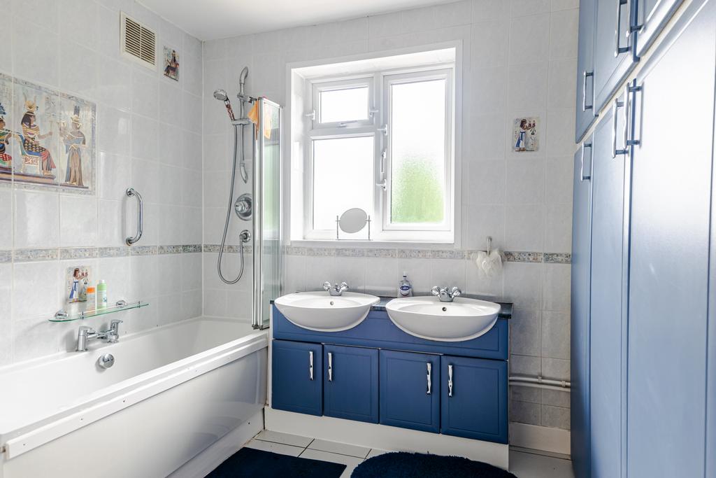 Bathroom1