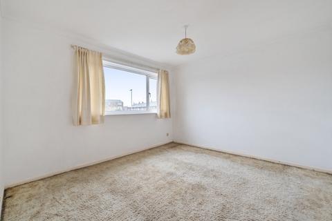 3 bedroom end of terrace house for sale, Burghclere Road, Hampshire PO9