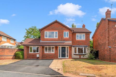 4 Bridgewater Drive, Wombourne, Wolverhampton, WV5 8EN