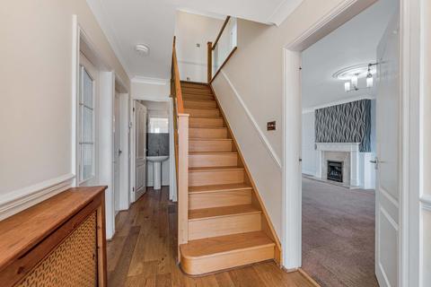4 Bridgewater Drive, Wombourne, Wolverhampton, WV5 8EN