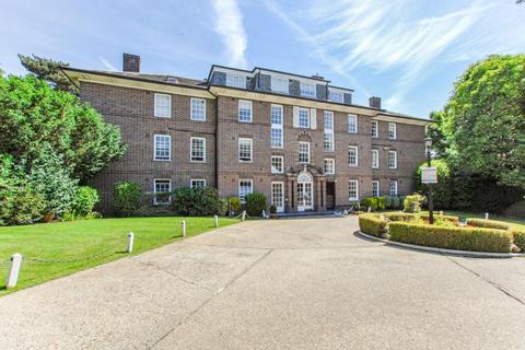undefined, Park Lawn, Farnham Royal SL2