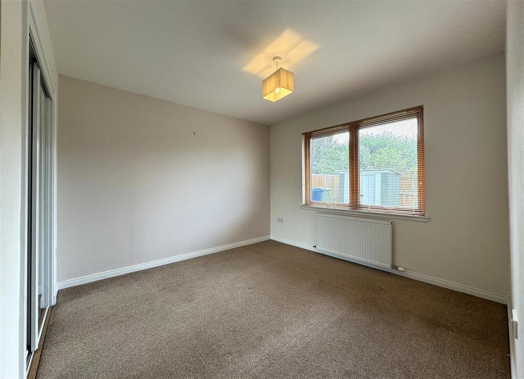 Bedroom 2.jpg