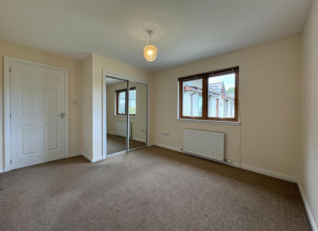 Bedroom 1.2.jpg