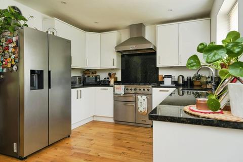 1 Silverthorn Close, Cheltenham, GL53 0JF