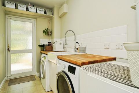 1 Silverthorn Close, Cheltenham, GL53 0JF