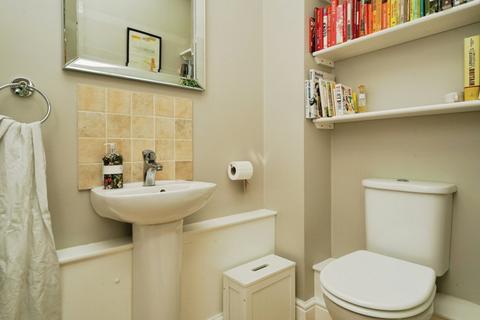 1 Silverthorn Close, Cheltenham, GL53 0JF