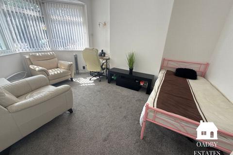 5 bedroom semi-detached house for sale, Asquith Boulevard, West Knighton, LE2