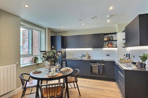 1 bedroom apartment for sale, Southlake Road, London, SE28