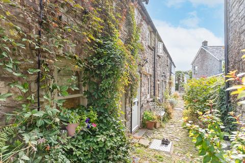 1 bedroom terraced house for sale, Llangattock, Crickhowell, NP8