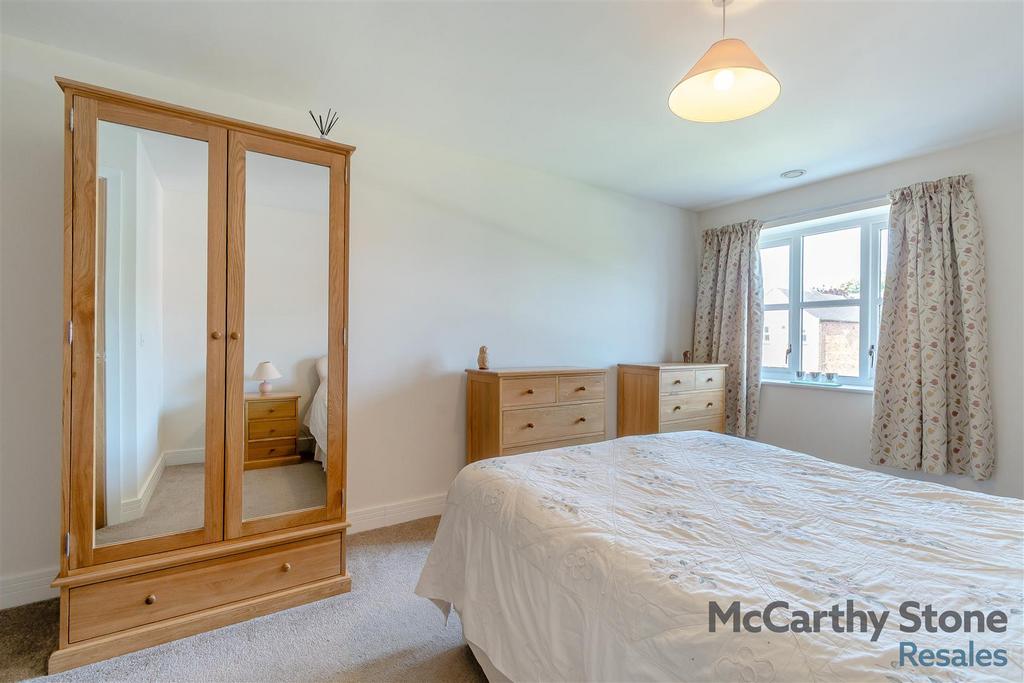 8658862-interior13.jpg