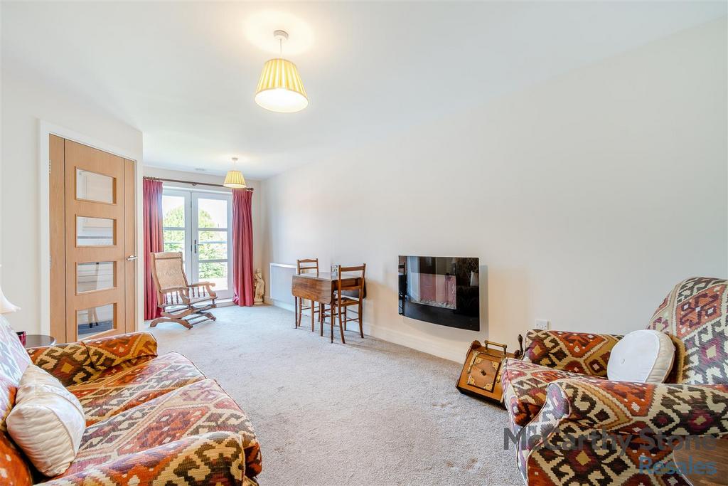 8658862-interior04.jpg
