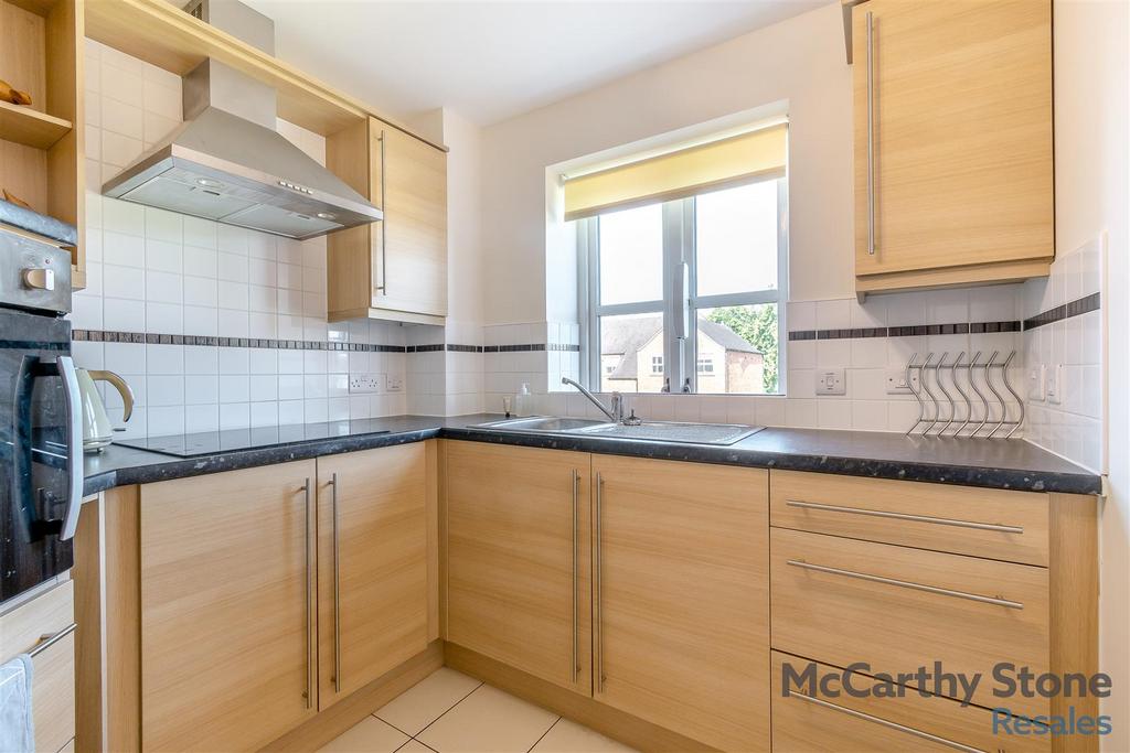 8658862-interior09.jpg