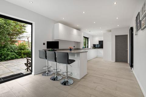 4 bedroom detached house for sale, Haycroft Close, Coulsdon