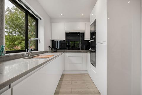 4 bedroom detached house for sale, Haycroft Close, Coulsdon