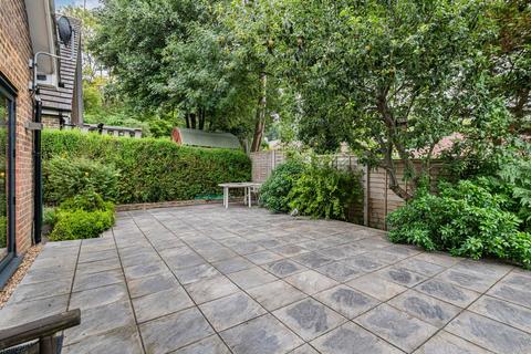 4 bedroom detached house for sale, Haycroft Close, Coulsdon
