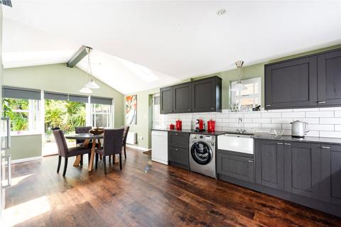 4 bedroom detached house for sale, Church End, Sherington, Buckinghamshire, MK16