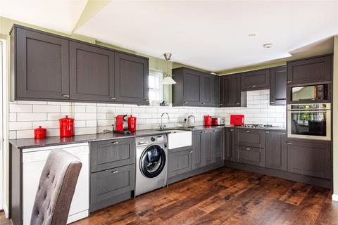 4 bedroom detached house for sale, Church End, Sherington, Buckinghamshire, MK16