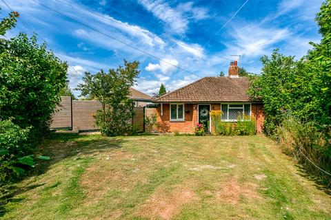2 bedroom bungalow for sale, Downside Avenue, Findon Valley, Worthing, West Sussex, BN14