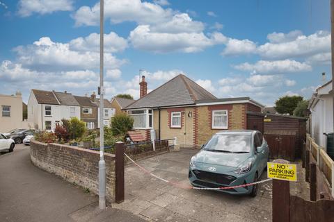 3 bedroom bungalow for sale, Southwood Road, Ramsgate, CT11