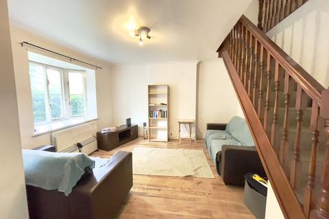 3 bedroom semi-detached house to rent, Chervil Close, Manchester M14