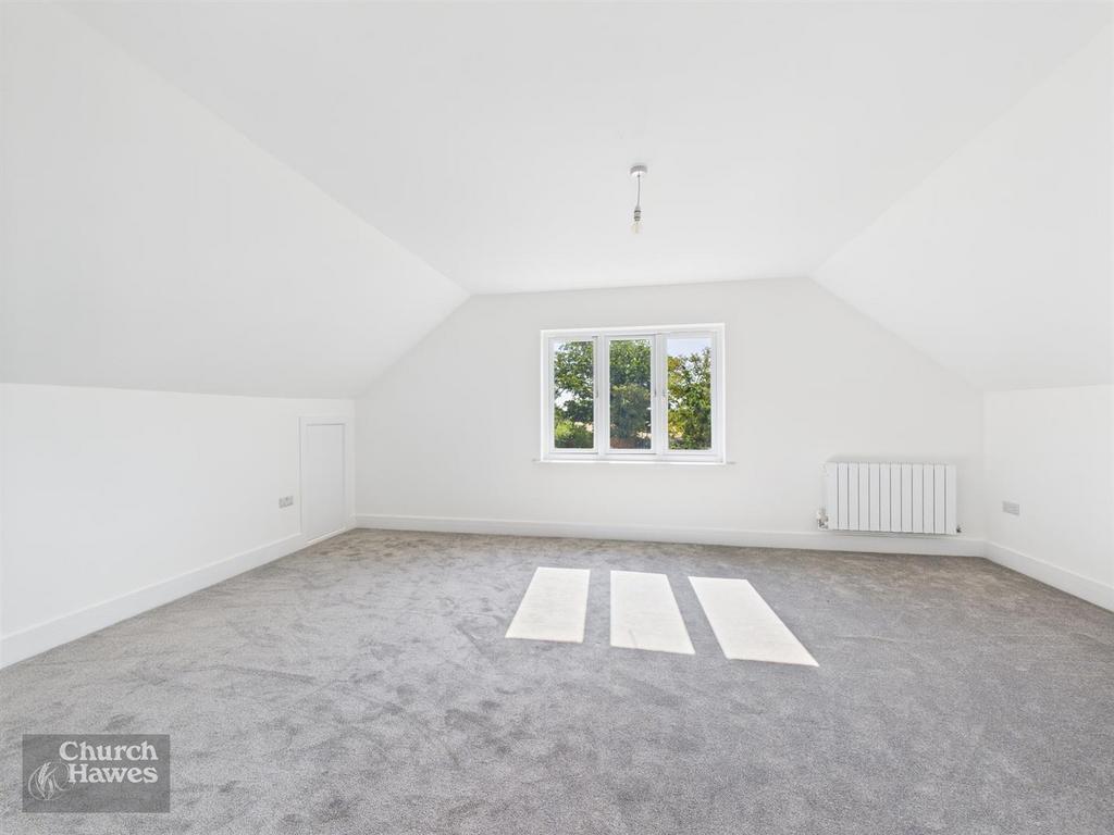 CAM04964 G0-PR0184-STILL001.jpg