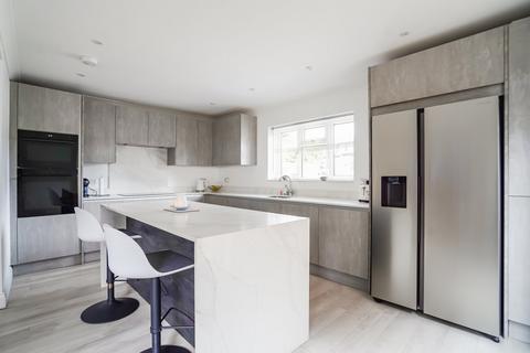 4 bedroom detached house for sale, Mayflower Way, Farnham Common SL2