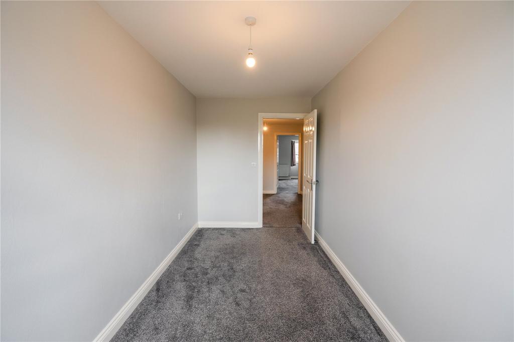 Bedroom 2 (2)