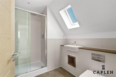 undefined, Chalkhill Close, Chigwell