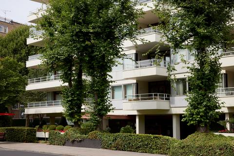 2 bedroom flat for sale, Imperial Court, Prince Albert Road, London NW8