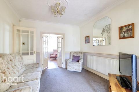 315 Gorseway, Romford, RM7 0SD