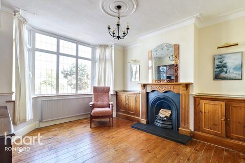 315 Gorseway, Romford, RM7 0SD